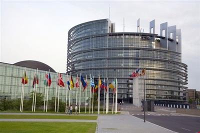 Il Parlamento europeo ha approvato l’AI Act
